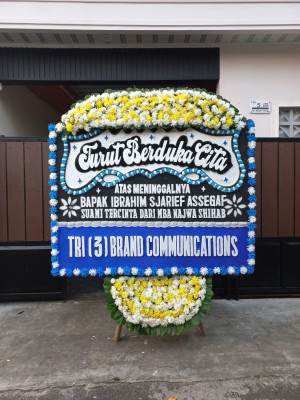 Papan Bunga Duka di Kramatlaban